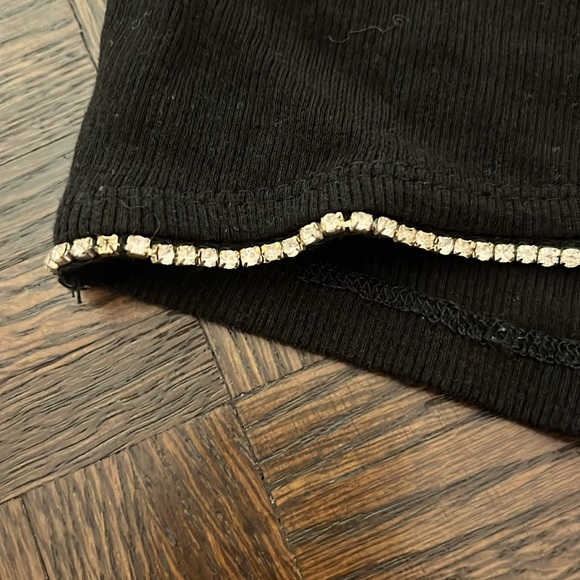 Black crop top with sparkles - Picture 2 of 3
